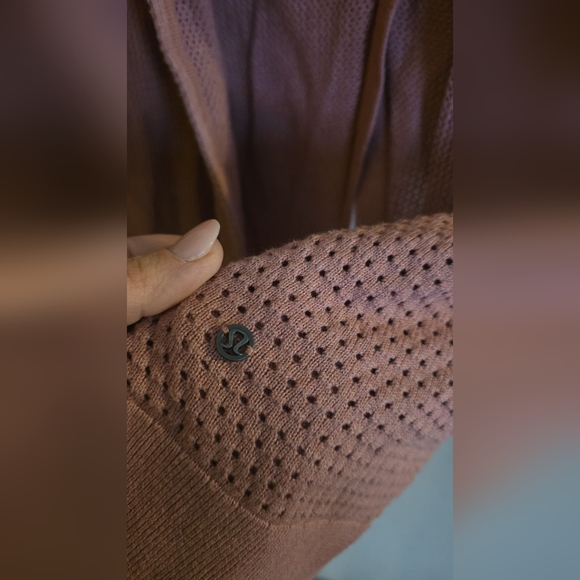 Lululemon Still Movement Wrap Knit Sweater Split Back Hood EUC - Picture 5 of 8